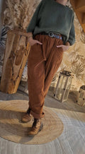 Pantalon en velours côtelé Rouille